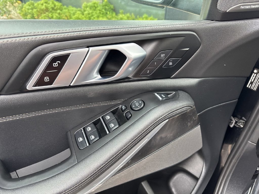 Used 2024 BMW X5 xDrive40i AWD/4WD image 12