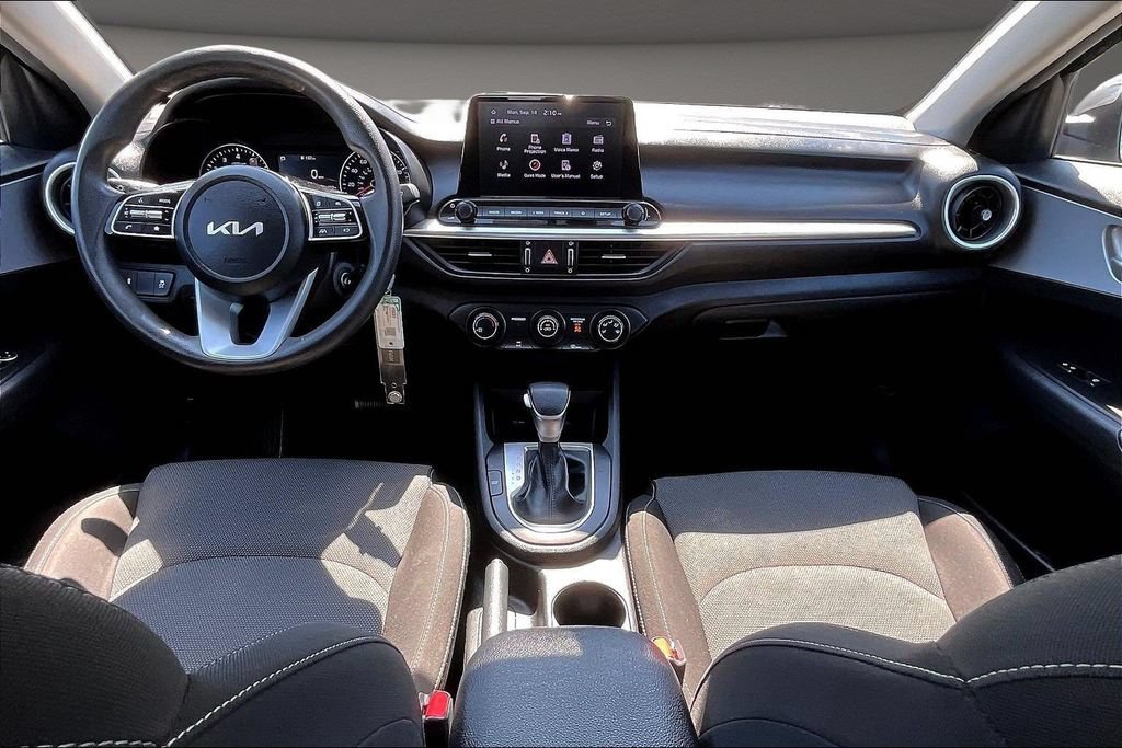 Used 2024 Kia Forte LXS w/ LXS Technology Package FWD image 10