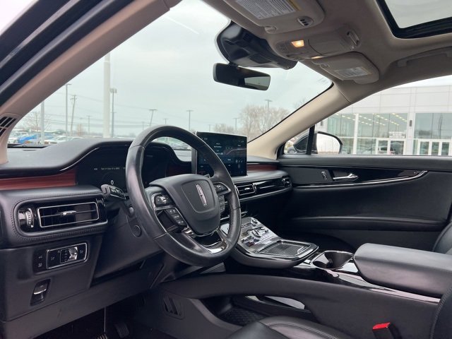 Used 2023 Lincoln Nautilus Reserve image 15
