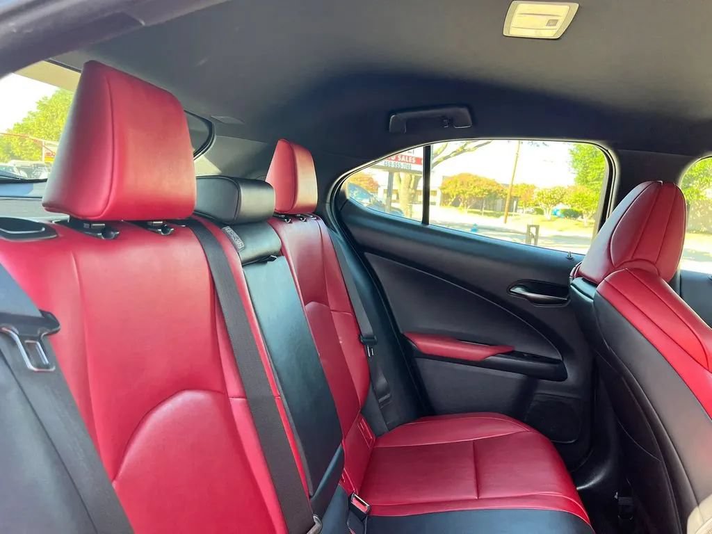 Used 2020 Lexus UX 250h F Sport AWD/4WD image 46