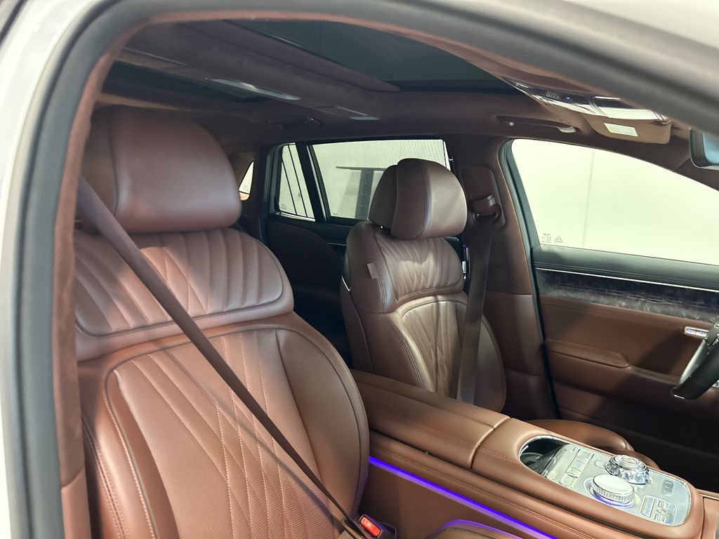 Used 2024 Genesis G90 3.5T AWD/4WD image 35