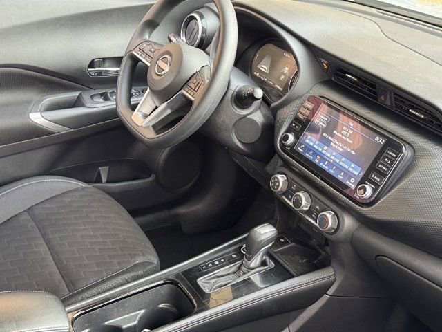 Used 2024 Nissan Kicks SV FWD image 11