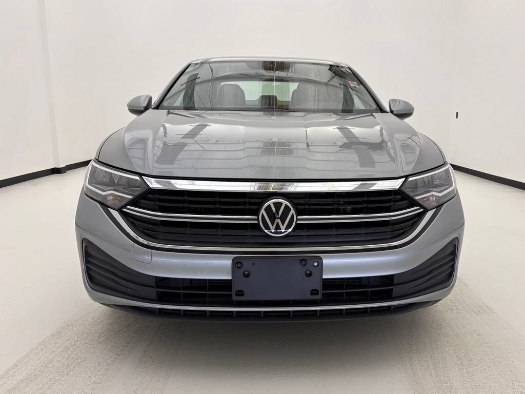 Used 2024 Volkswagen Jetta SE FWD image 14