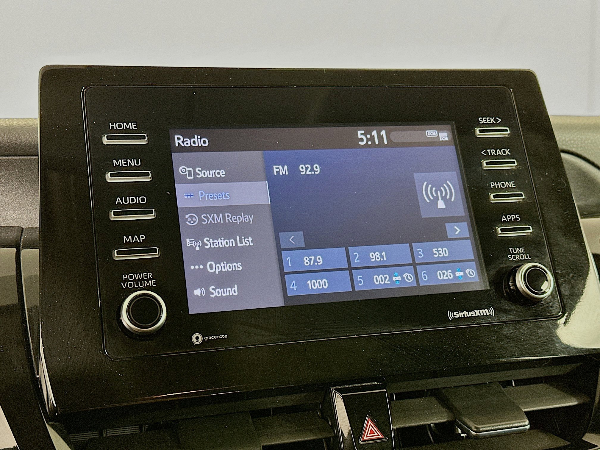 Used 2024 Toyota Camry SE image 21