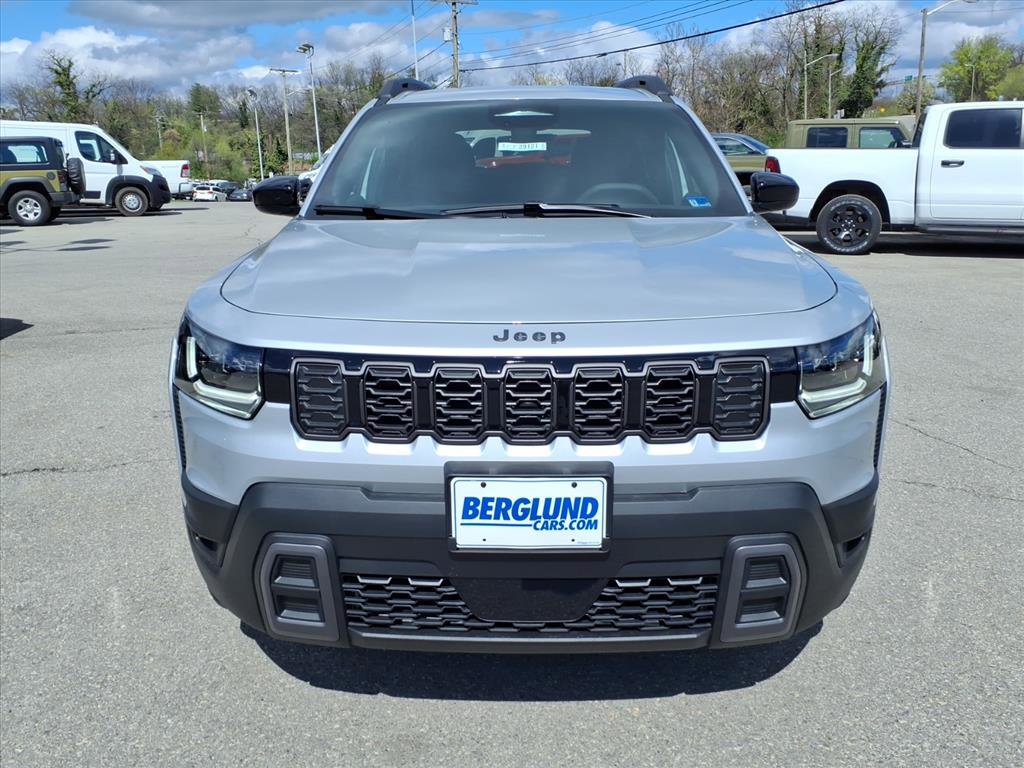 New 2026 Jeep Cherokee Laredo image 9