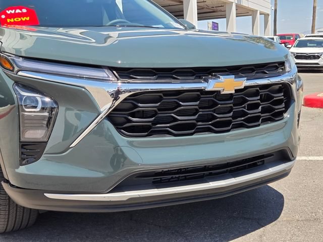 Certified 2025 Chevrolet Trax LT FWD image 8