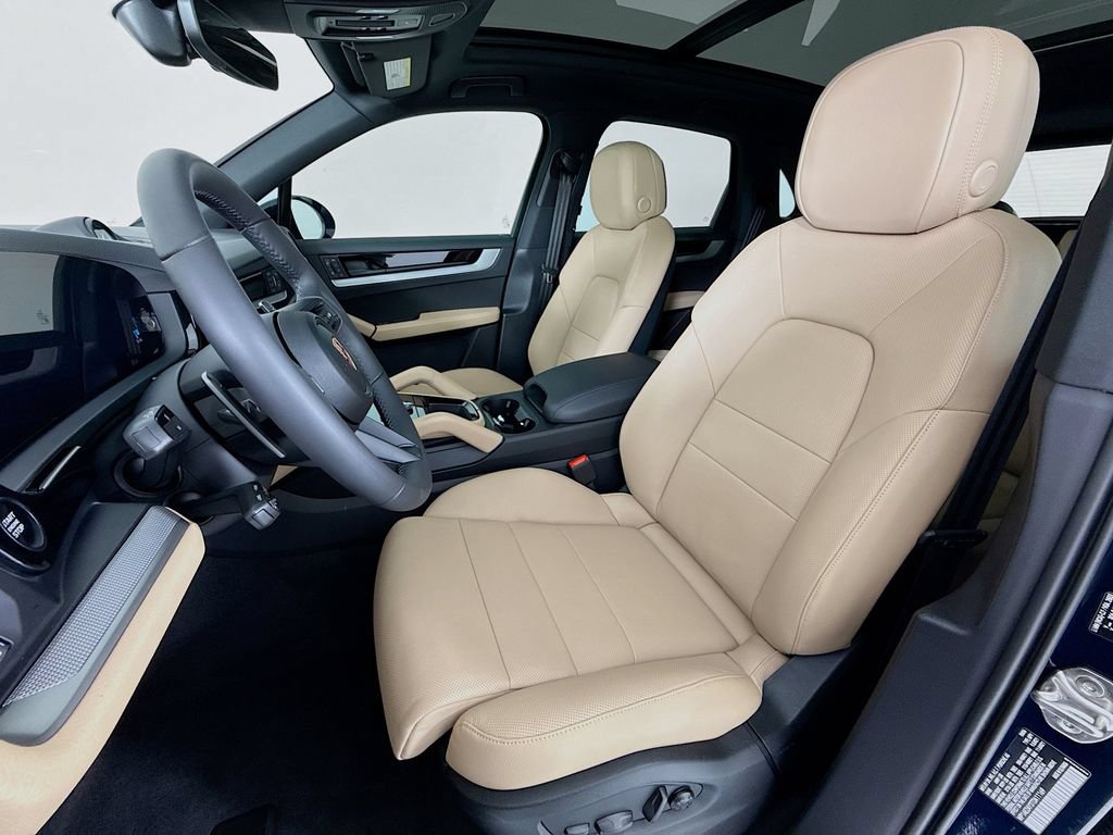 New 2026 Porsche Cayenne E-Hybrid AWD/4WD image 5