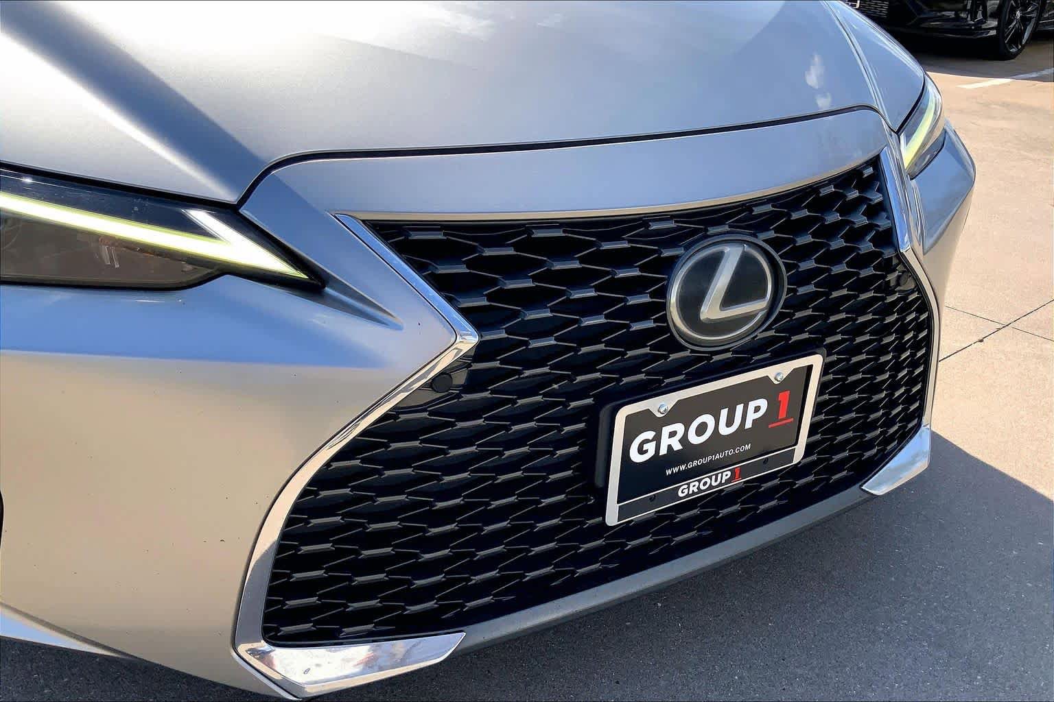 Used 2021 Lexus IS 300 w/ Comfort Package image 28