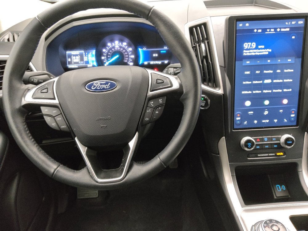 Used 2024 Ford Edge SEL image 22