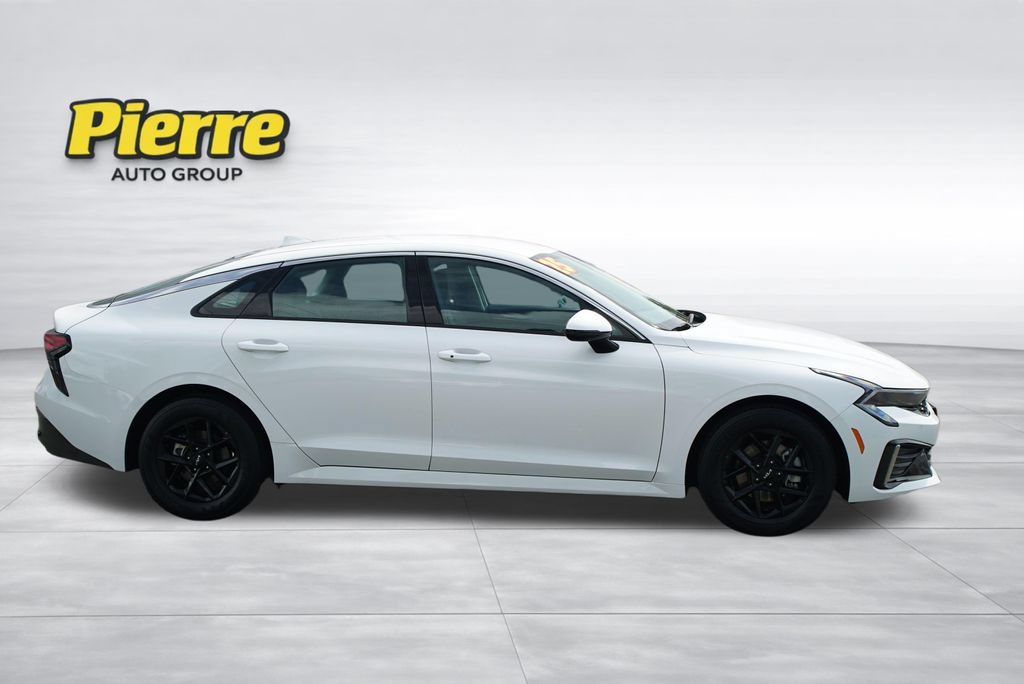 Used 2025 Kia K5 LXS FWD image 3