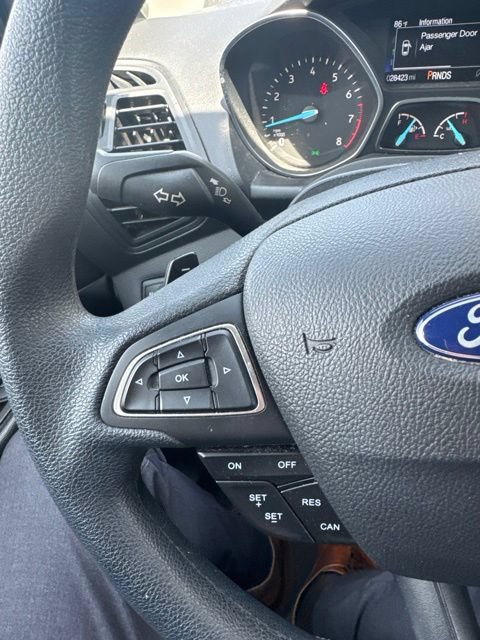 Used 2017 Ford Escape SE FWD image 5