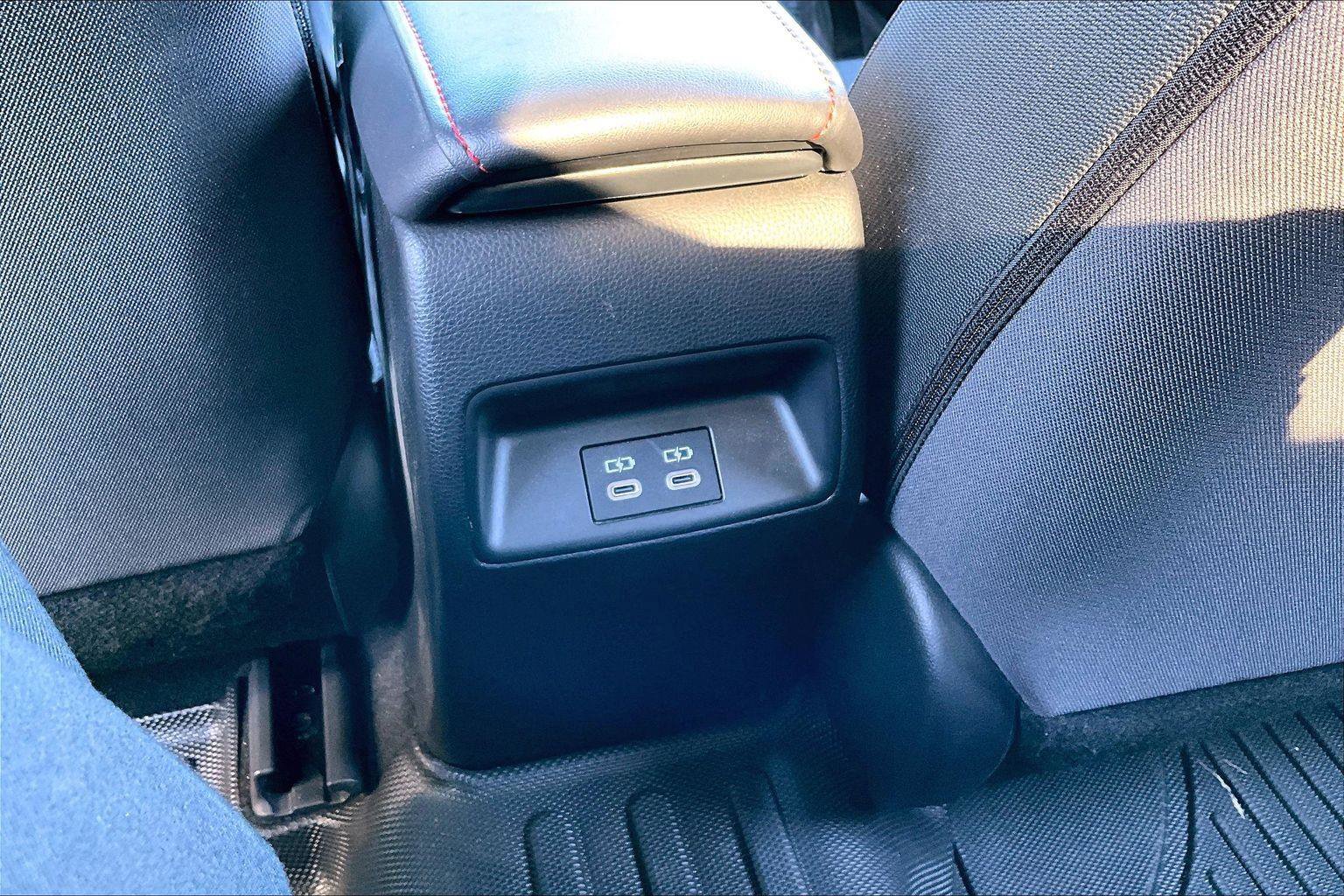 Certified 2024 Toyota Corolla SE image 30