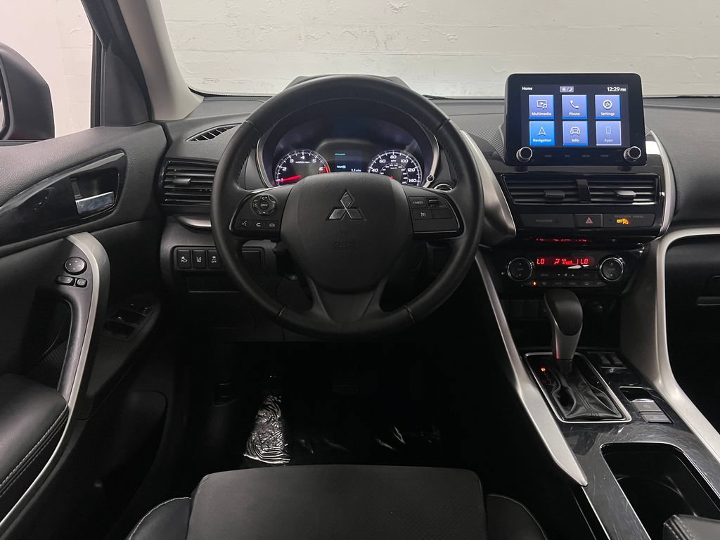 Used 2022 Mitsubishi Eclipse Cross SE FWD image 15