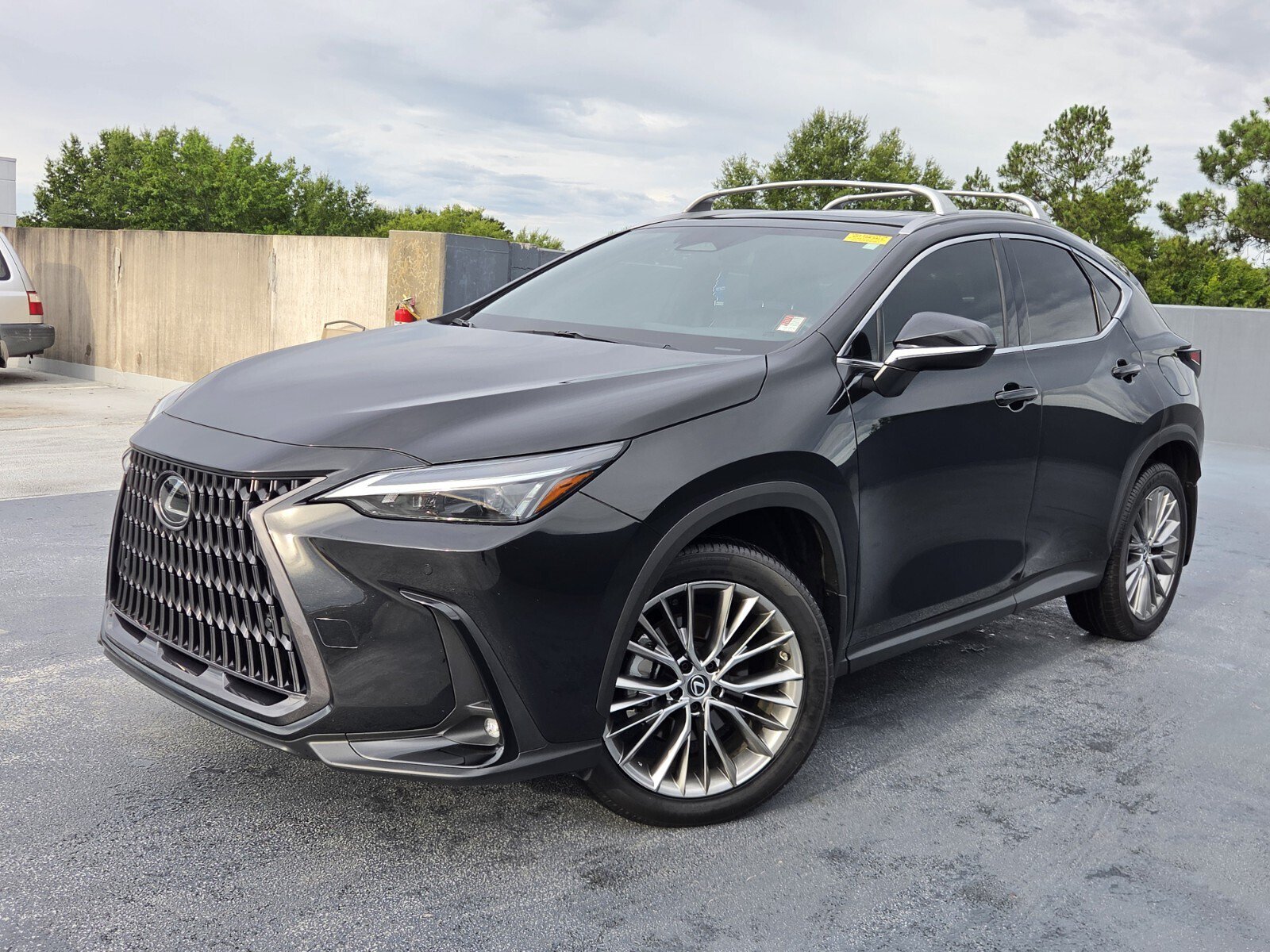 Certified 2022 Lexus NX 350h AWD image 1