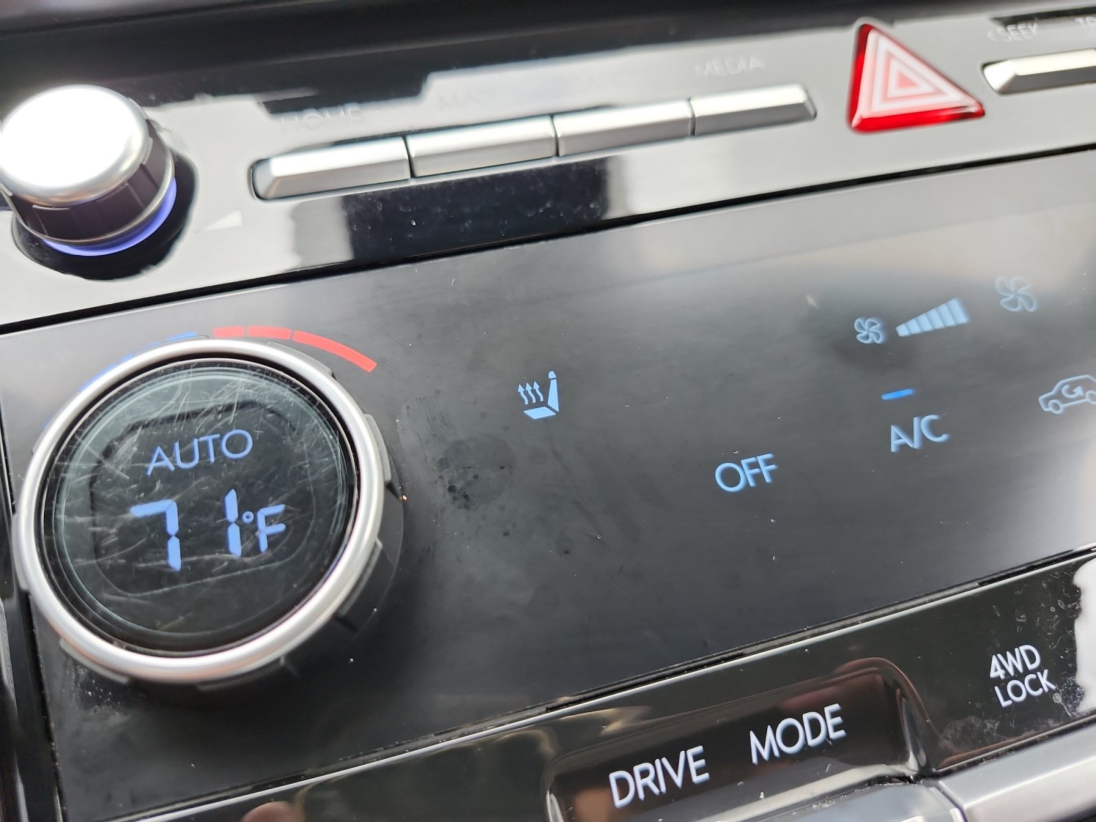 Used 2024 Hyundai Santa Fe XRT AWD/4WD image 23