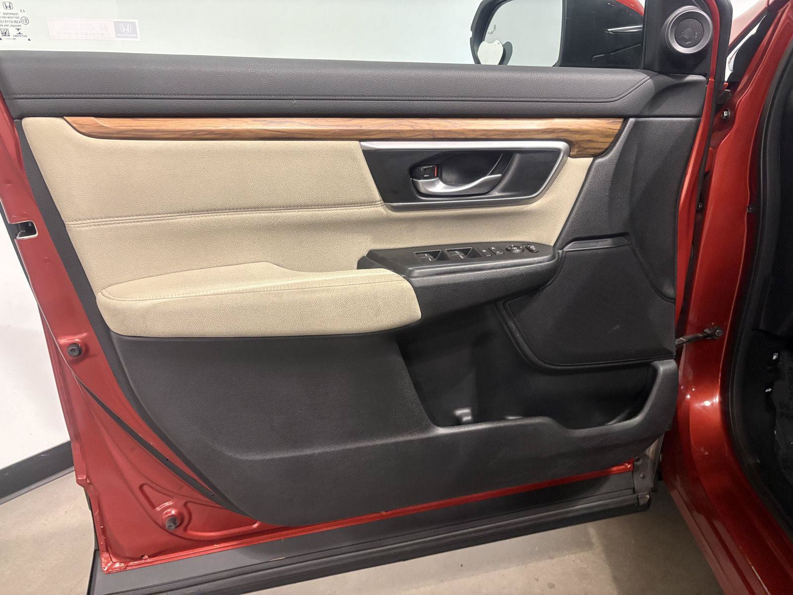 Used 2018 Honda CR-V EX image 15