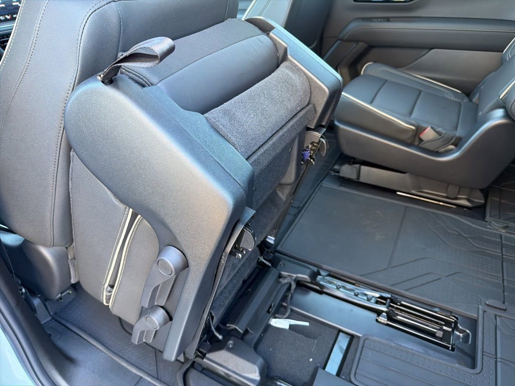 New 2026 Chevrolet Suburban Premier w/ Sun And Tow Package image 34