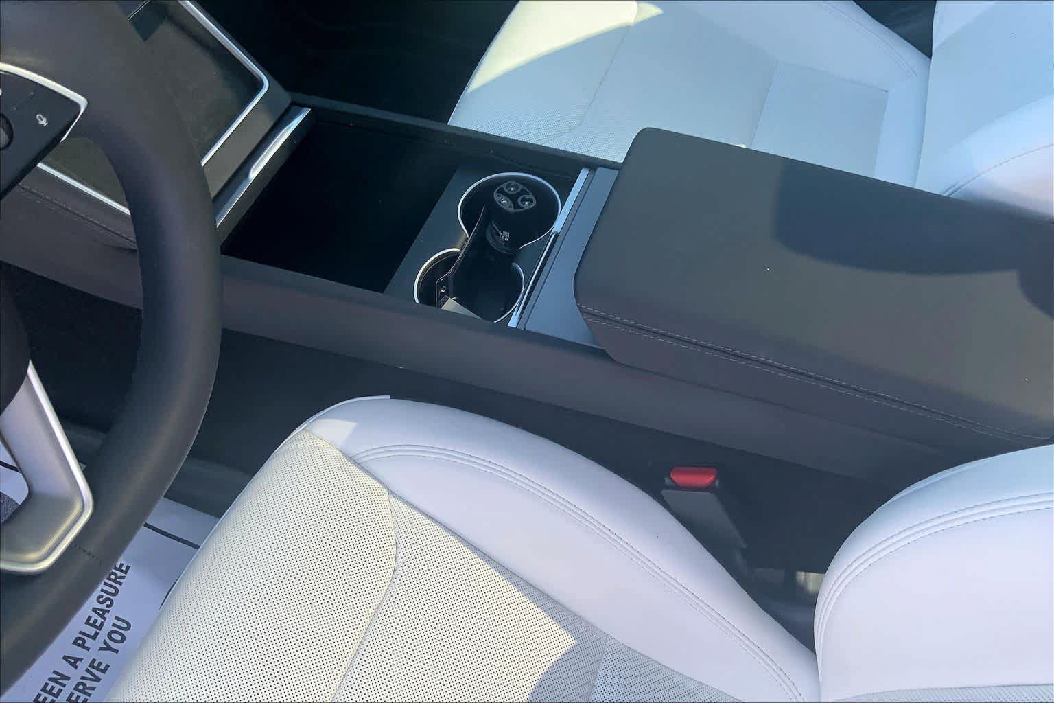 Used 2026 Tesla Model Y 2WD image 15