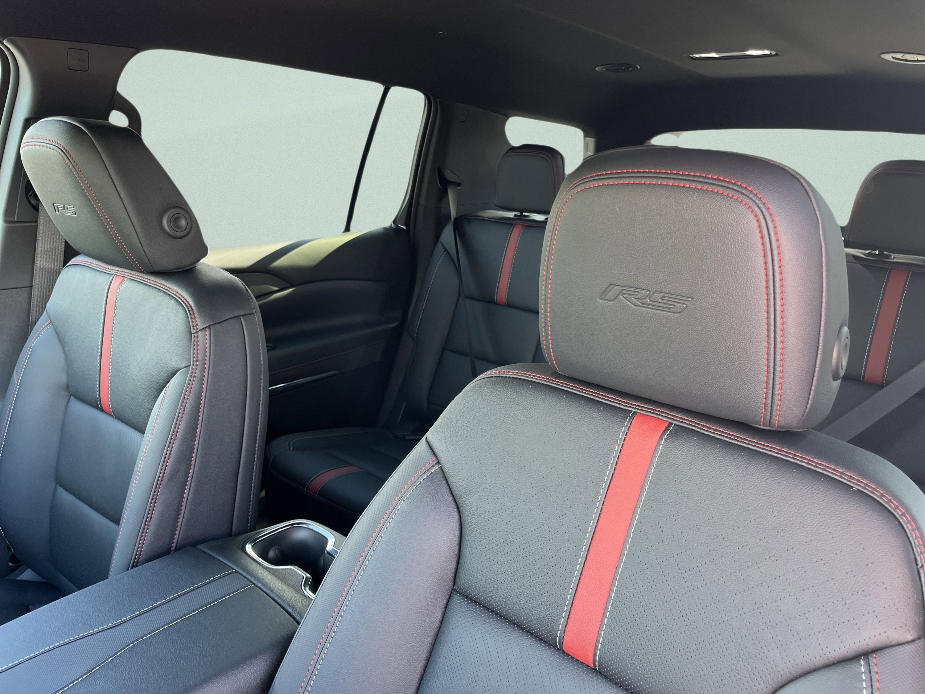 New 2026 Chevrolet Traverse RS image 15