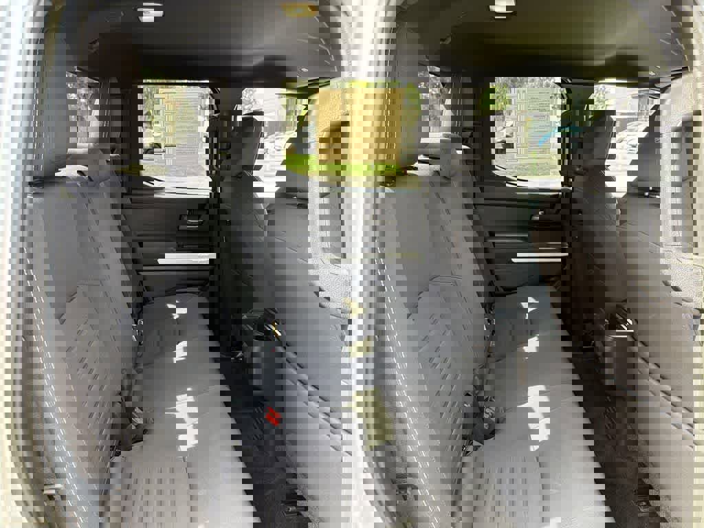 Used 2024 Toyota Tacoma TRD Off-Road image 29