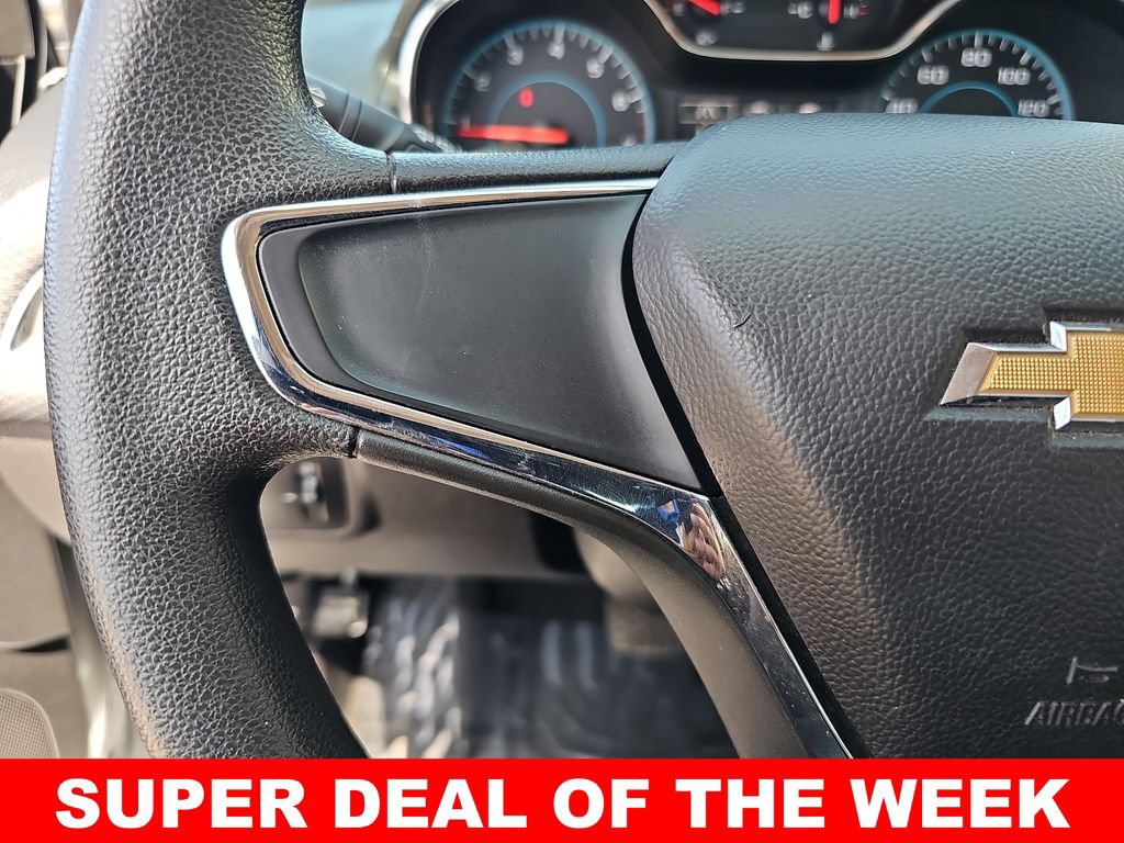 Used 2017 Chevrolet Cruze LS FWD image 16