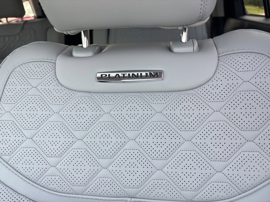 New 2025 Ford Explorer Platinum w/ Ultimate Package image 17