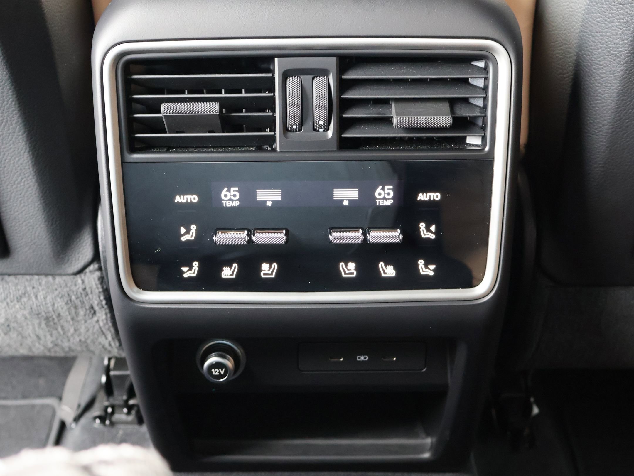 Certified 2025 Porsche Cayenne E-Hybrid image 25