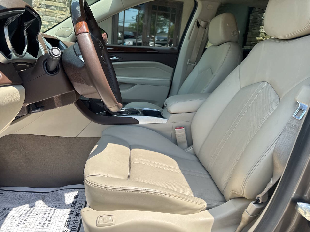 Used 2011 Cadillac SRX Luxury AWD/4WD image 9