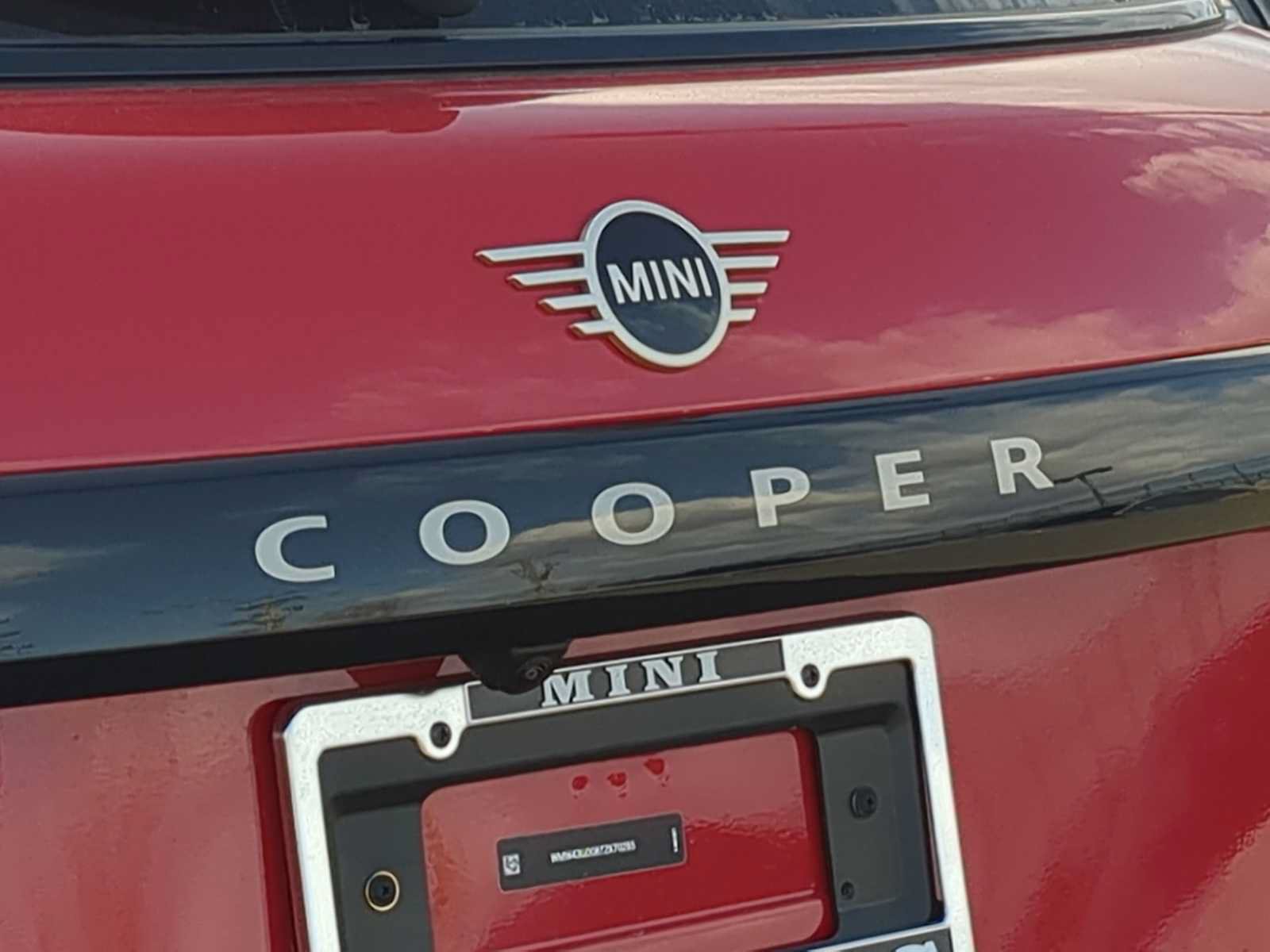 Used 2026 MINI Cooper 4-Door Hardtop FWD image 13
