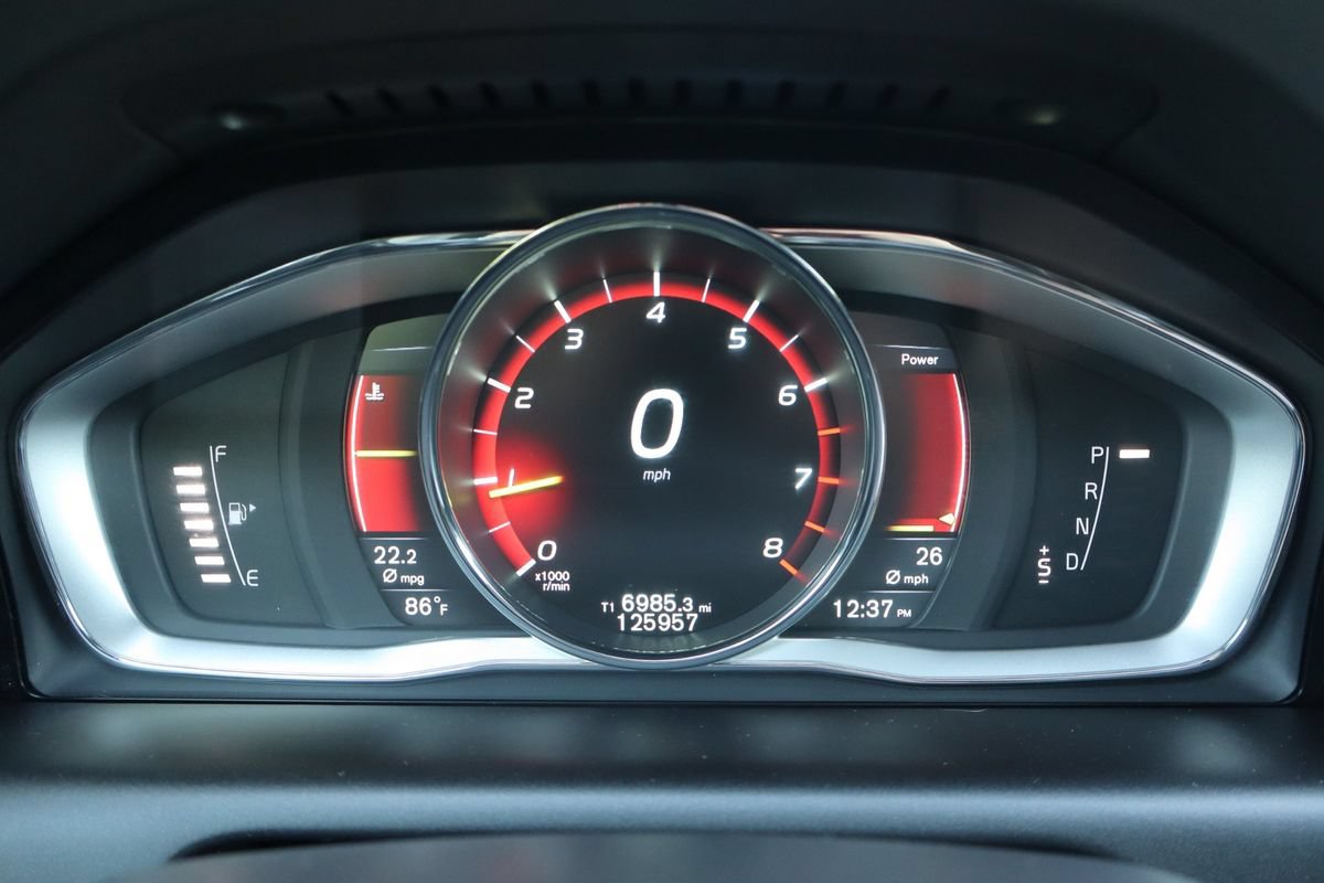 Used 2015 Volvo XC60 T5 AWD/4WD image 34