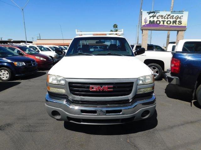 Used 2006 GMC Sierra 3500 W/T image 2