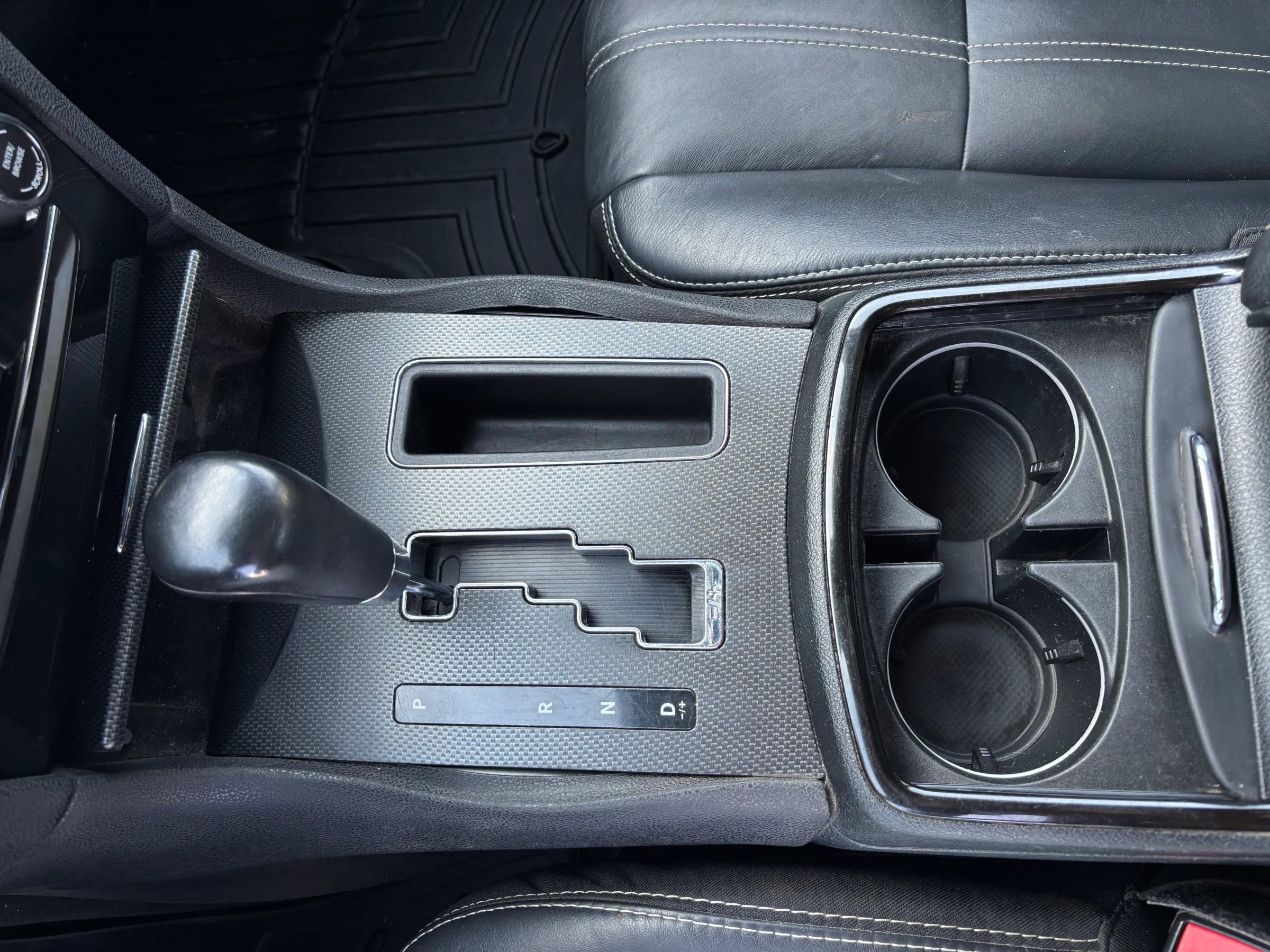 Used 2013 Chrysler 300 S image 13