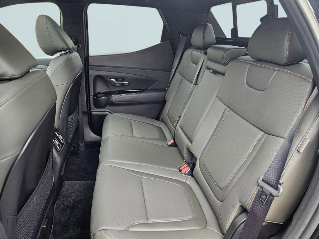 Certified 2025 Hyundai Santa Cruz Limited image 24