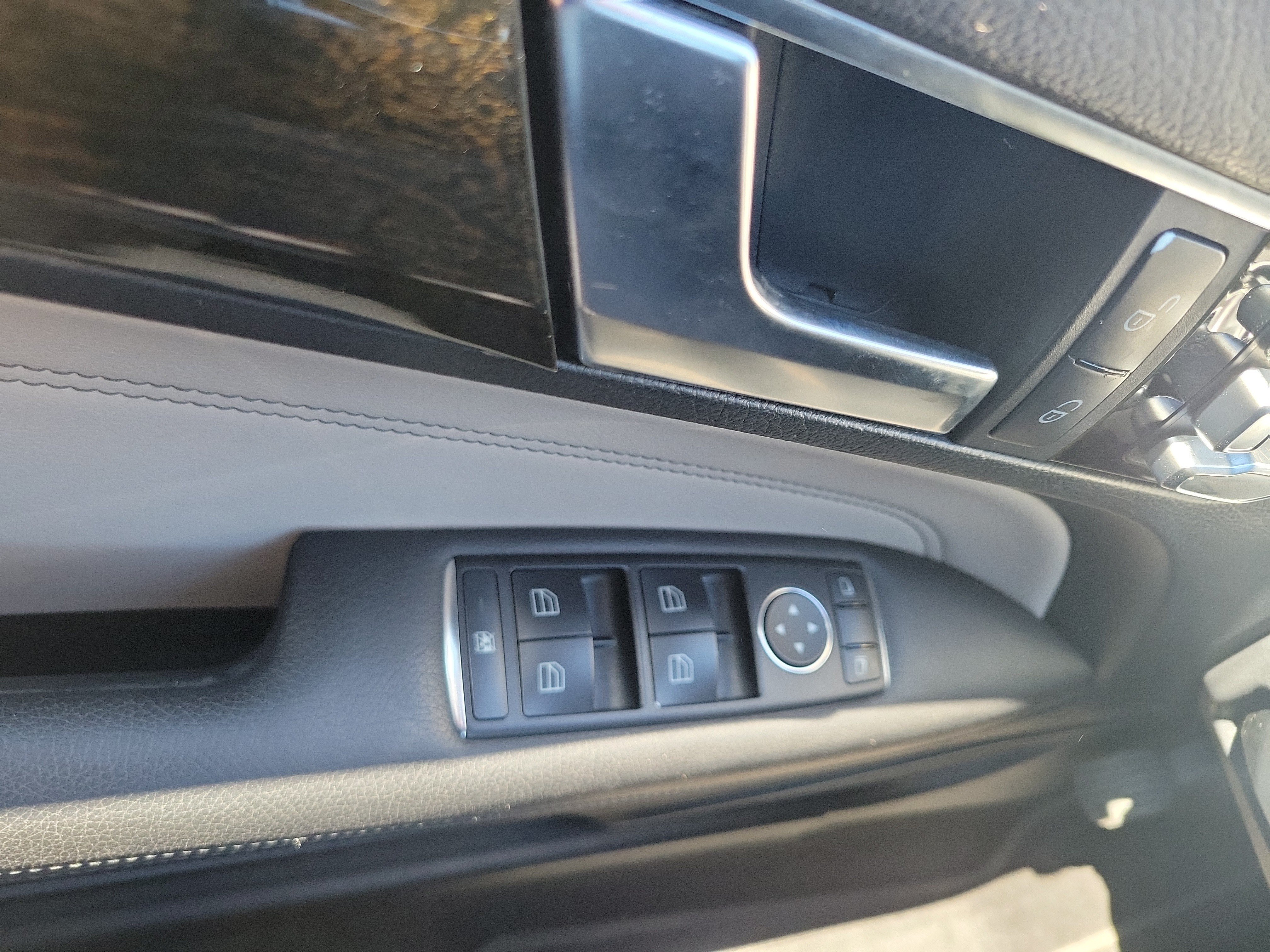 Used 2014 Mercedes-Benz E 350 Cabriolet image 20