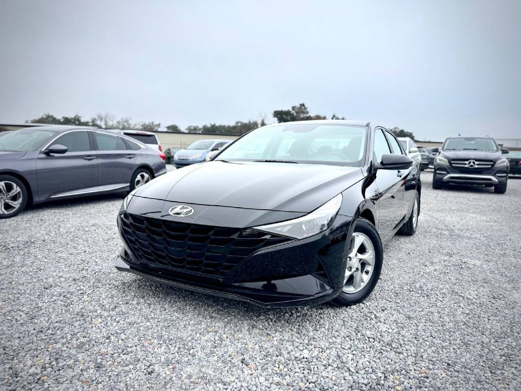 Used 2021 Hyundai Elantra SE FWD image 1