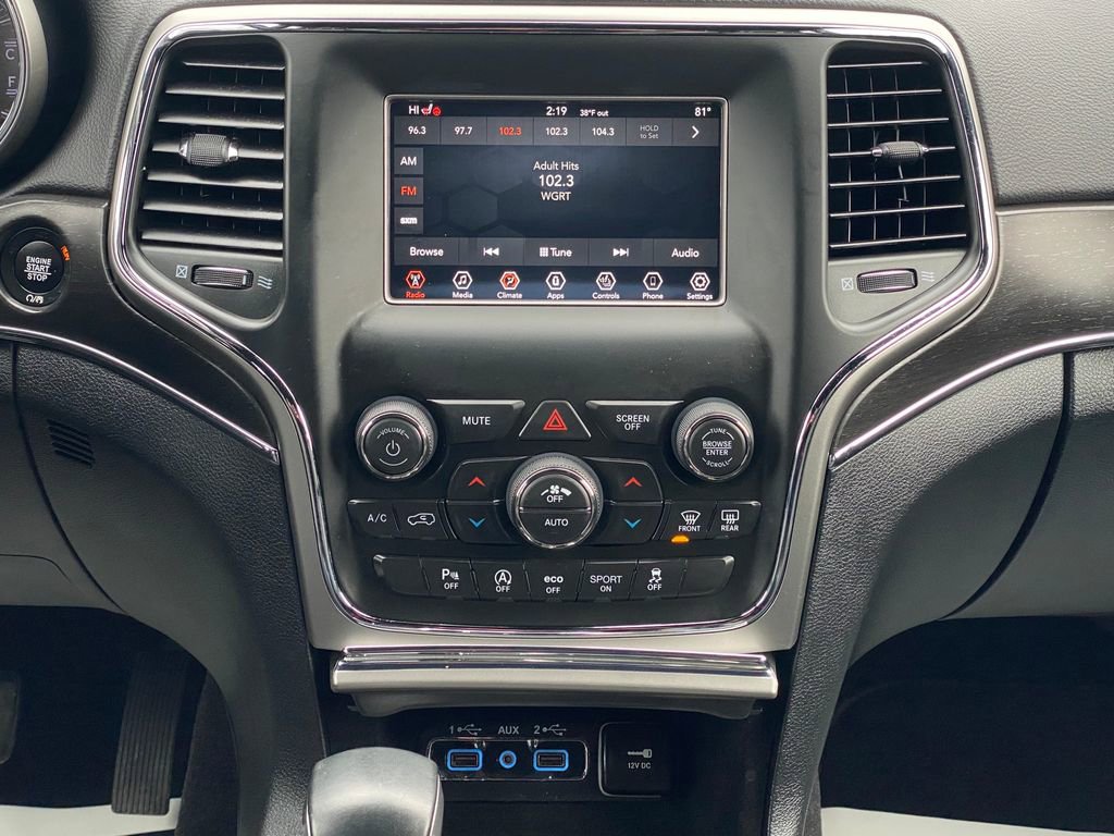 Used 2018 Jeep Grand Cherokee Limited image 23