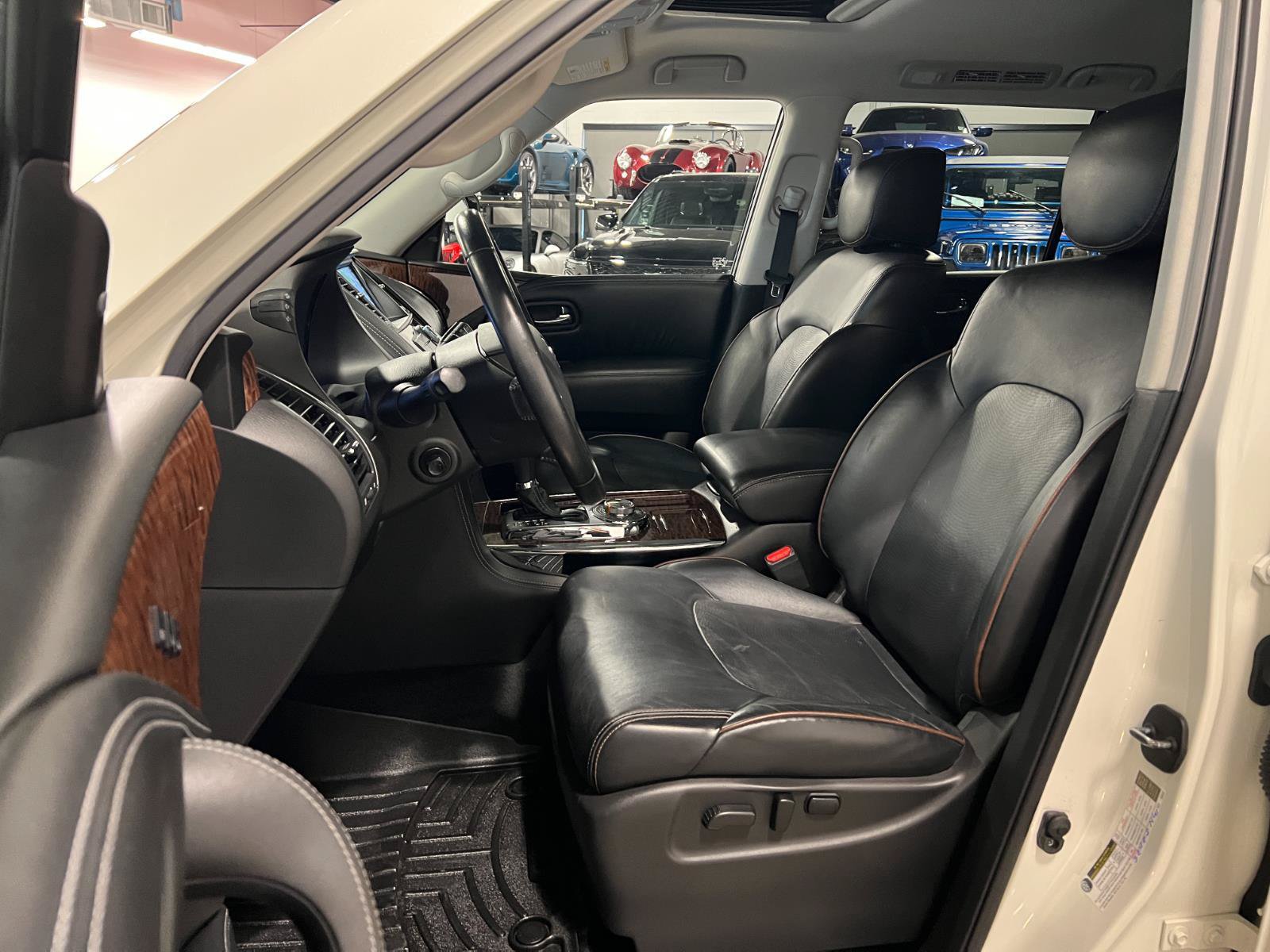 Used 2020 Nissan Armada Platinum w/ Interior Lighting Package AWD/4WD image 9