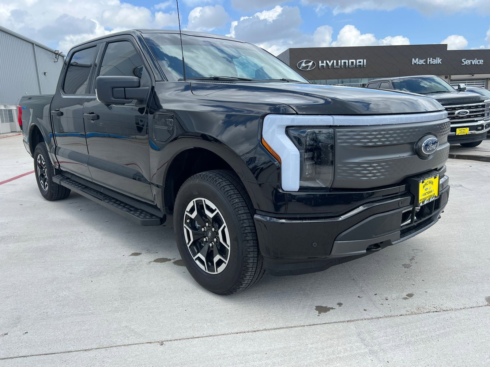 Used 2023 Ford F150 Lightning XLT AWD/4WD image 1