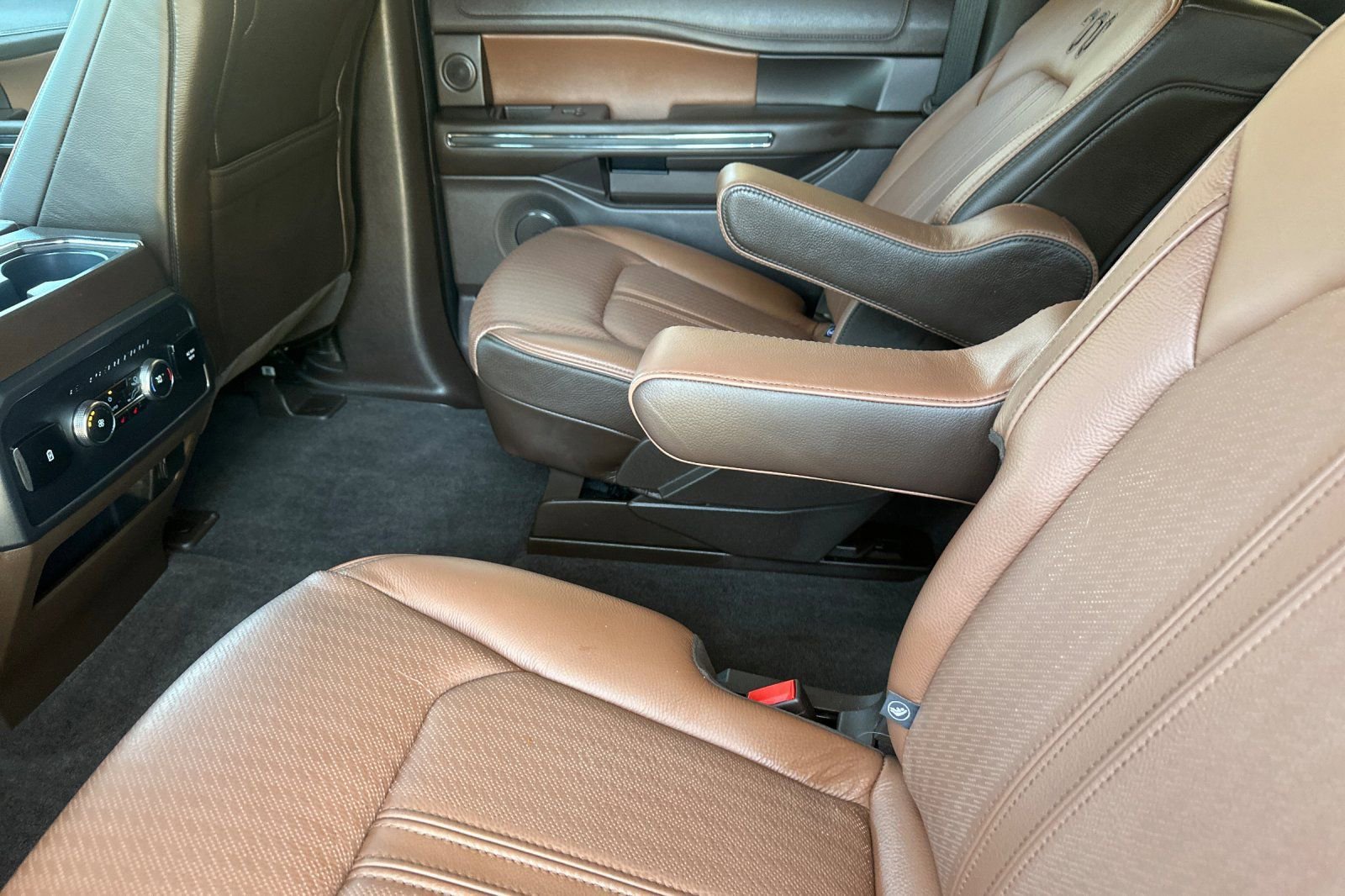 Used 2024 Ford Expedition Max King Ranch RWD image 12