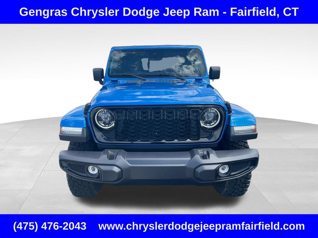 Certified 2025 Jeep Gladiator Sport AWD/4WD image 2