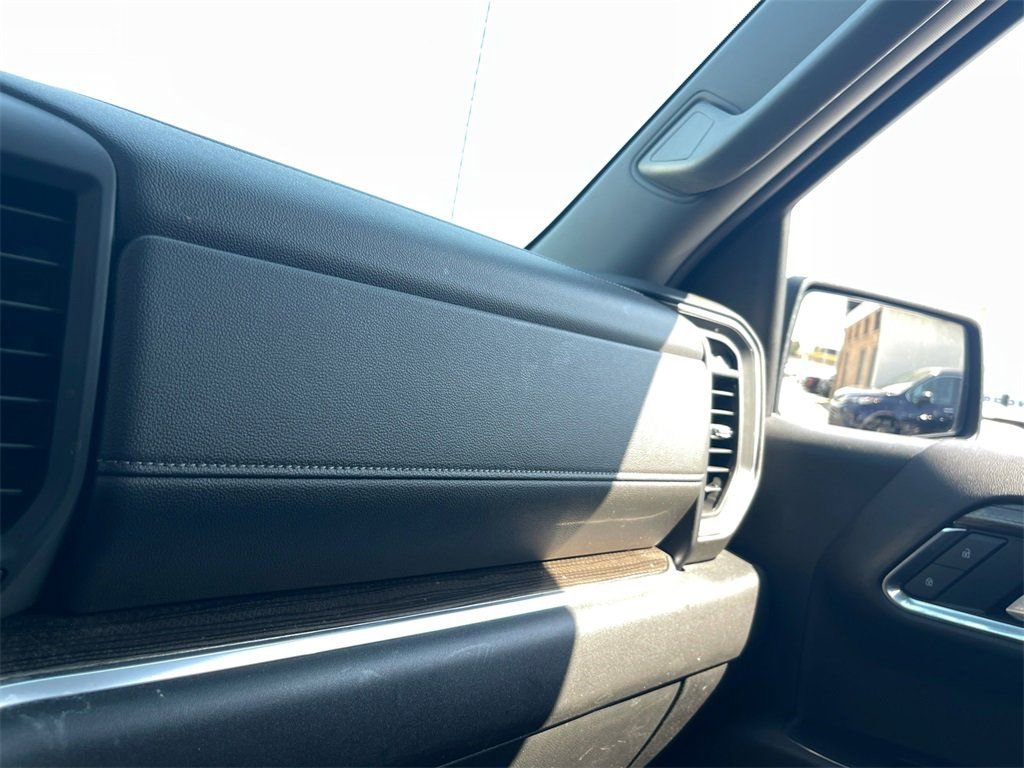 Used 2022 Chevrolet Silverado 1500 LT image 19