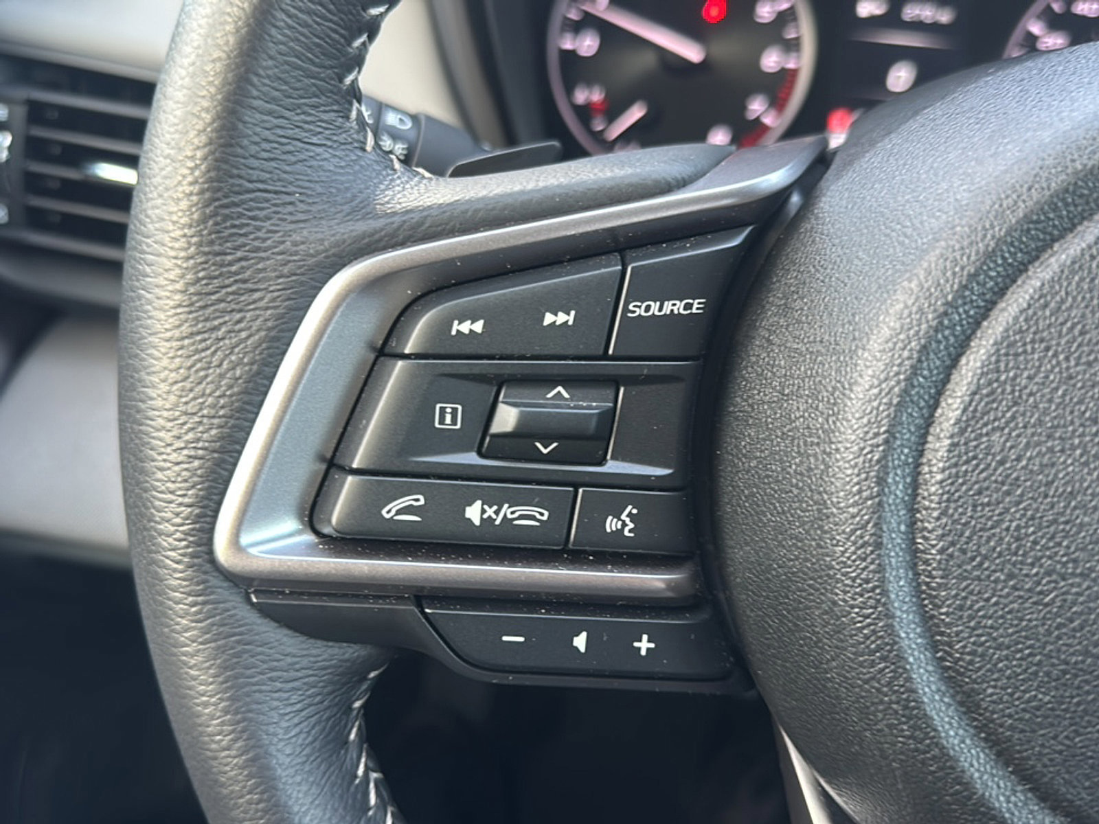 Certified 2025 Subaru Legacy Premium image 29