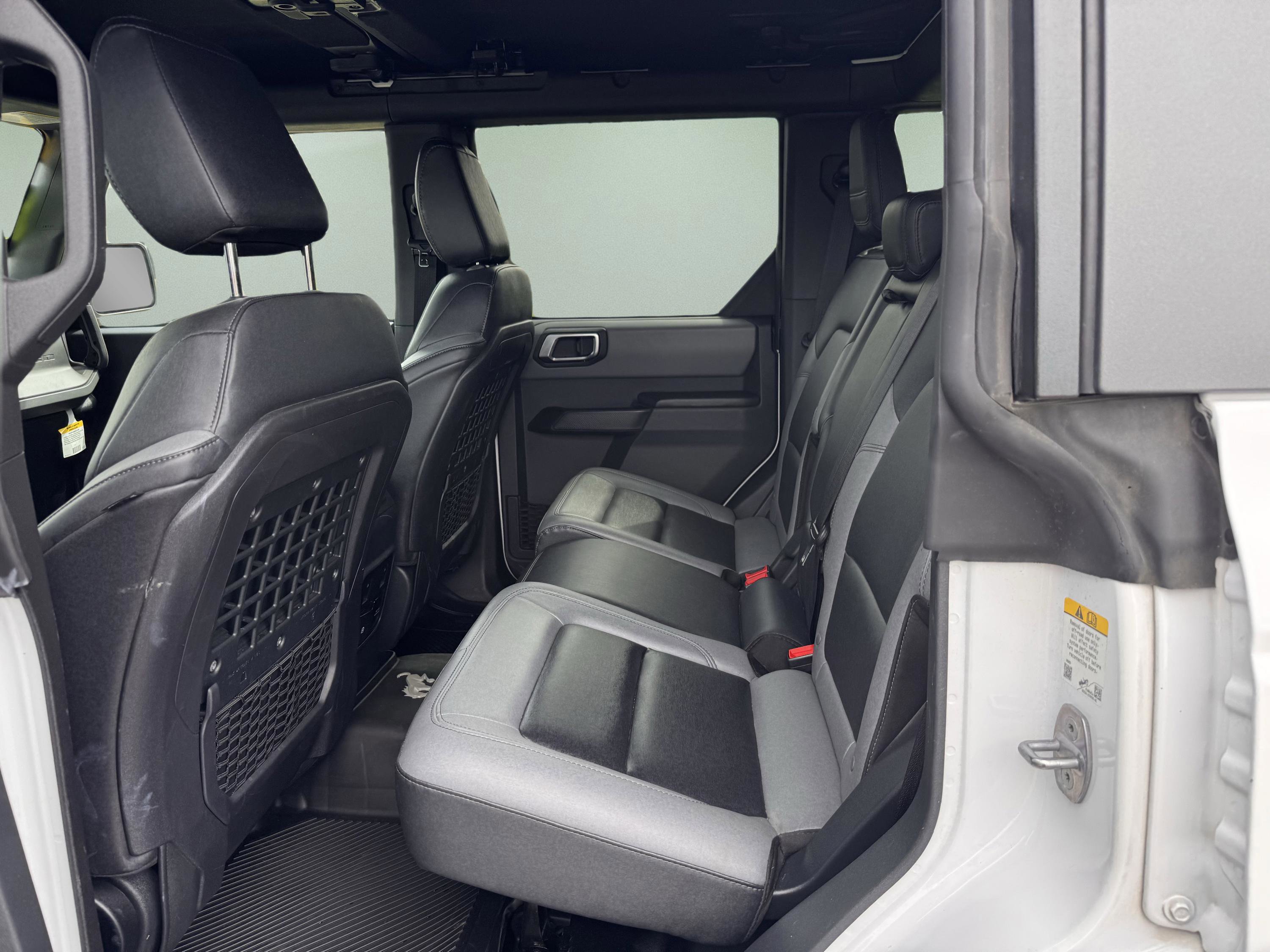 Used 2024 Ford Bronco Big Bend w/ Sasquatch Package image 8