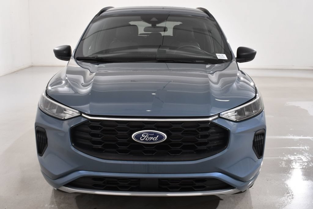 Used 2024 Ford Escape ST-Line w/ Tech Pack #1 AWD/4WD image 3