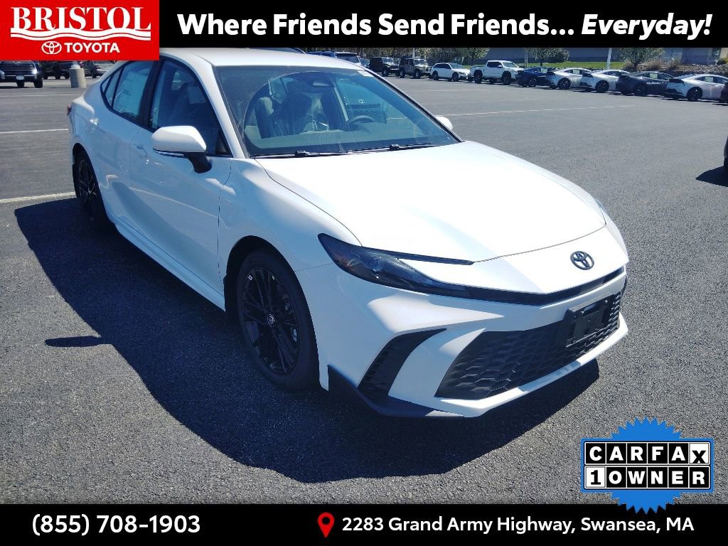 Used 2026 Toyota Camry SE w/ Convenience Package FWD image 1