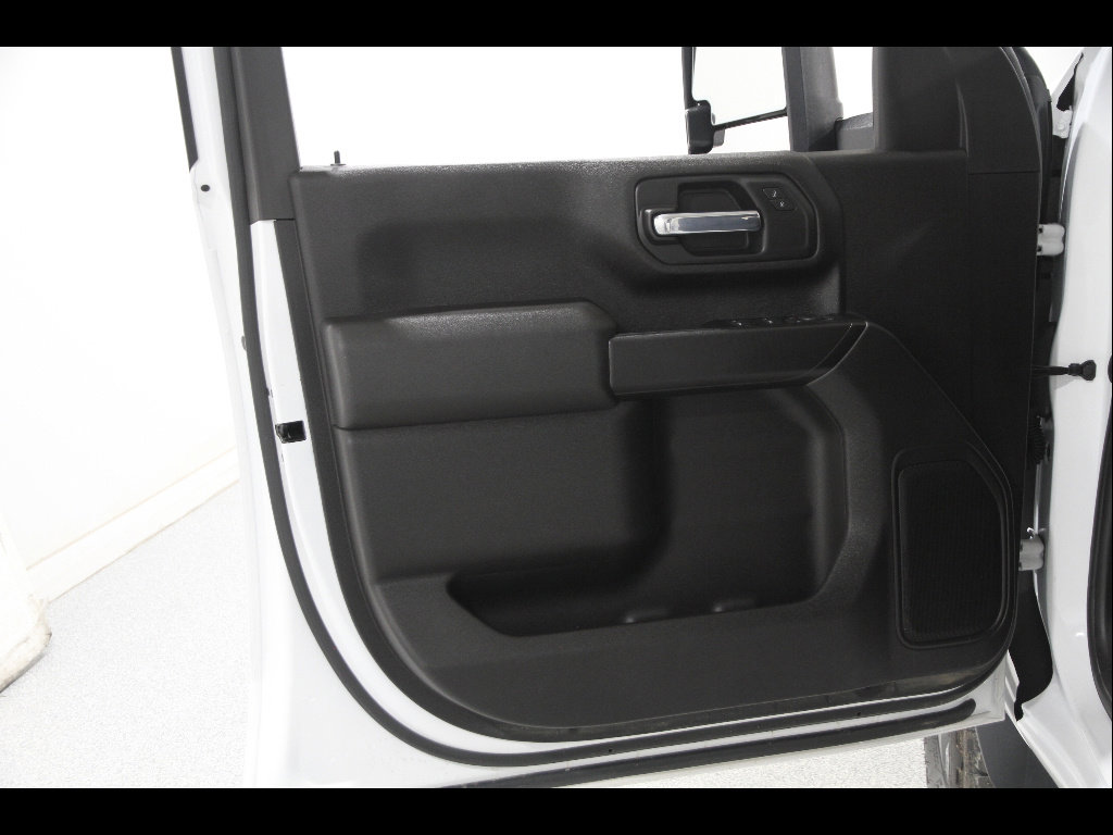 Certified 2024 Chevrolet Silverado 2500 Custom w/ Custom Value Package image 4