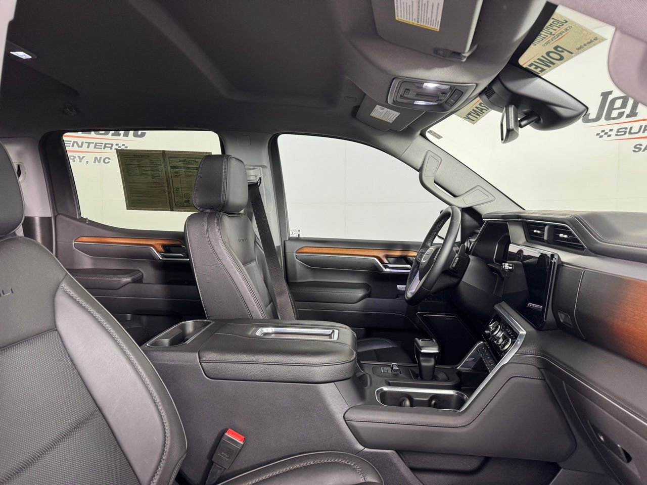 Used 2022 GMC Sierra 1500 Denali RWD image 45