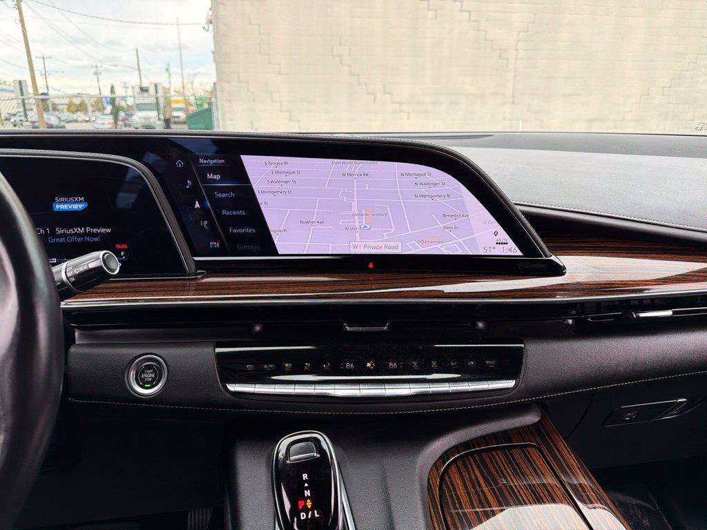 Used 2023 Cadillac Escalade Luxury AWD/4WD image 29