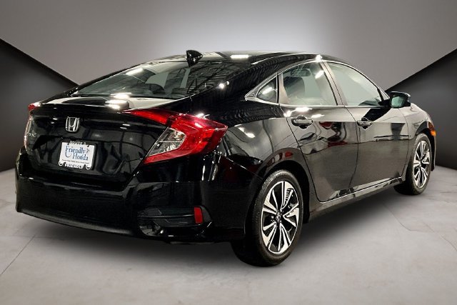 Used 2017 Honda Civic EX-T image 6
