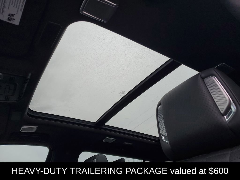 Used 2023 Cadillac Escalade ESV Sport Platinum w/ Heavy-Duty Trailer Package image 7